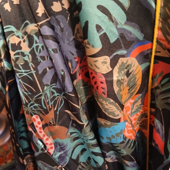 World Market Silky Robe - Picture 6 of 7